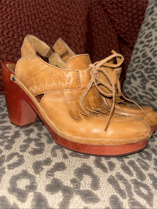Latigo Shoes - Latigo tan leather lace platform mule western fringe round toe wood heel size 7